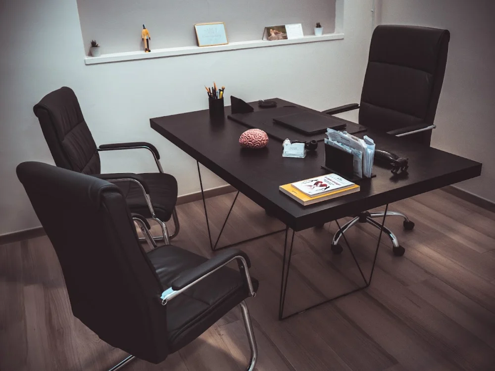 Dott. Davide Algeri — Psicologo e Psicoterapeuta