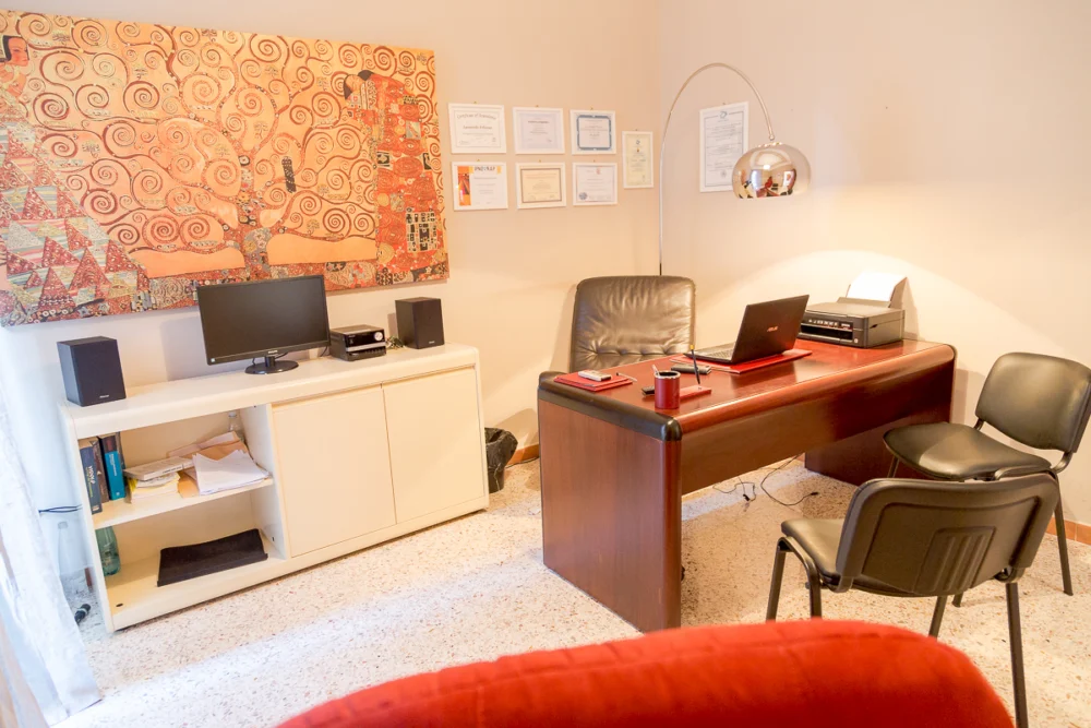 Dott Leonardo Fricano Psicologo Psicoterapeuta esperto in Ipnosi, E.M.D.R e PNL