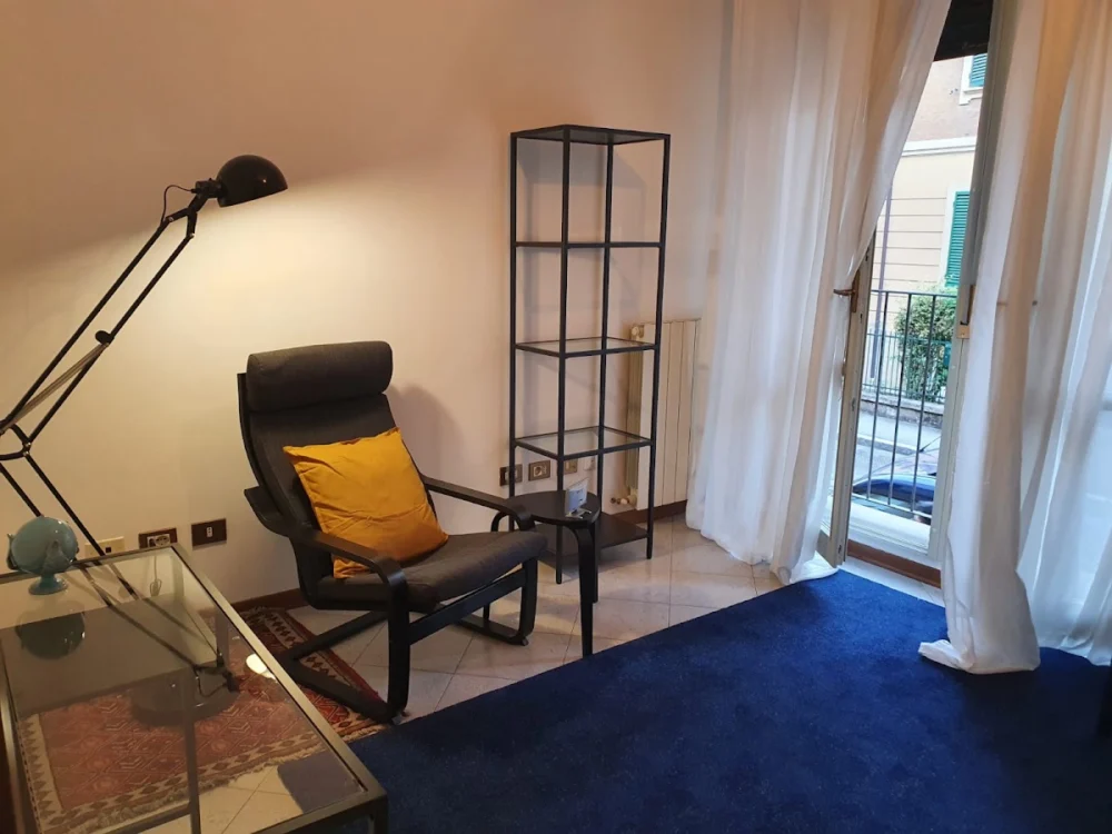 Dott.ssa Lorenza Di Marco Psicoterapeuta in zona Cirenaica, S.Orsola Bologna. Colloqui in presenza ed online