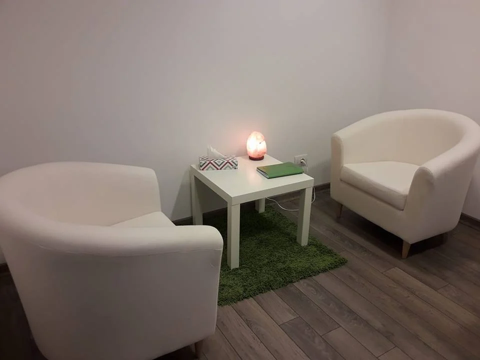Dr.ssa Emanuela Giuggioloni Psicologa Psicoterapeuta